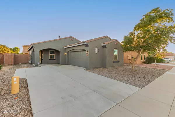 San Tan Valley, AZ 85143,813 W LOVE Road