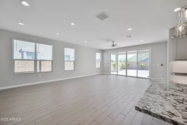 Phoenix, AZ 85024,1825 E Saguaro Park Lane