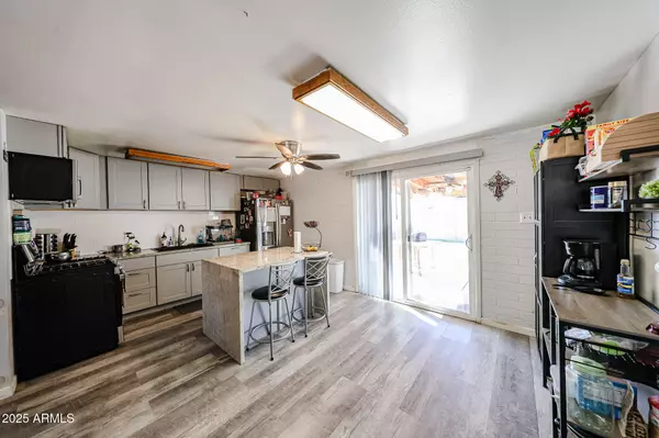 Phoenix, AZ 85032,14036 N 37TH Place