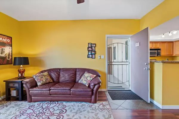 Glendale, AZ 85304,5757 W EUGIE Avenue #2072