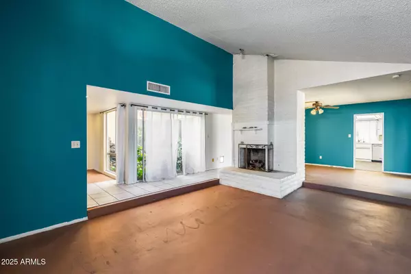Glendale, AZ 85301,4518 W VISTA Avenue