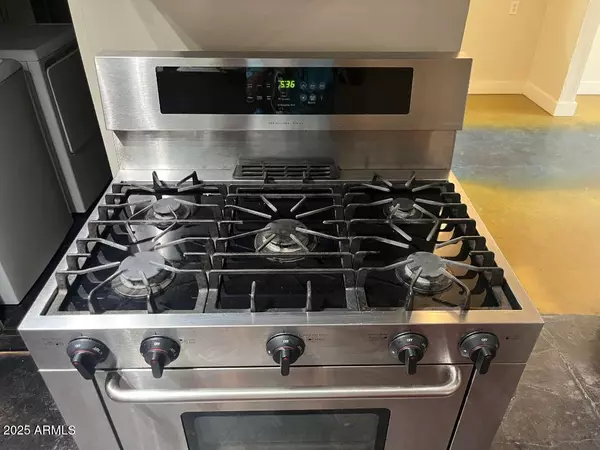 Phoenix, AZ 85014,1006 E WELDON Avenue