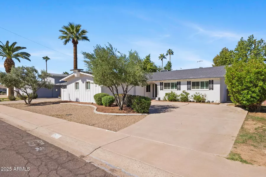 8414 E SAGE Drive, Scottsdale, AZ 85250