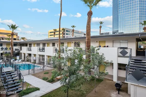 Phoenix, AZ 85012,3040 N 2nd Street #209