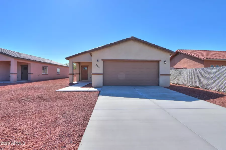 229 E Cedar Avenue, Casa Grande, AZ 85122
