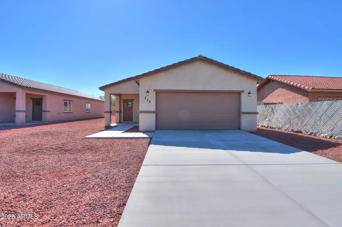 Casa Grande, AZ 85122,229 E Cedar Avenue
