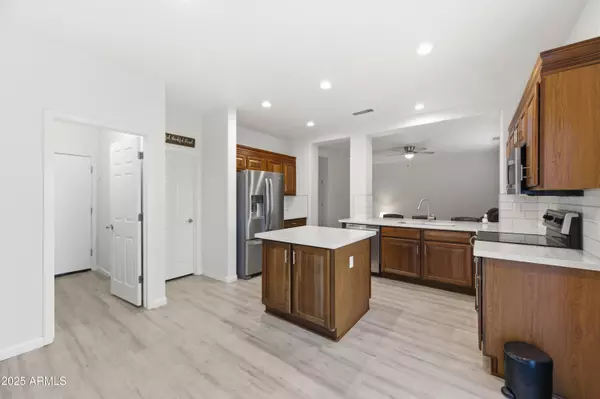 44322 W CYPRESS Lane, Maricopa, AZ 85138