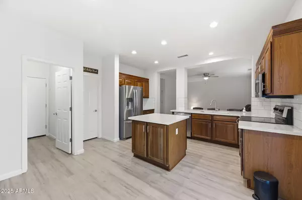 Maricopa, AZ 85138,44322 W CYPRESS Lane