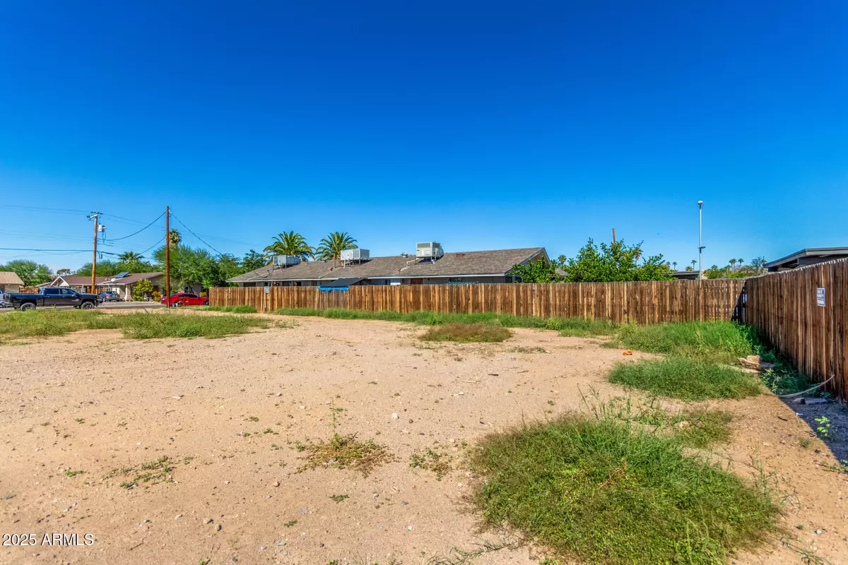 Glendale, AZ 85301,5236 W GLENN Drive #9