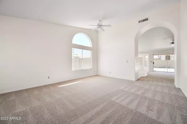 Mesa, AZ 85206,856 S 54TH Circle