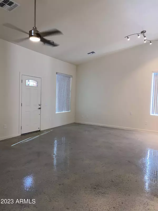 Chandler, AZ 85225,1740 E OAKLAND Street