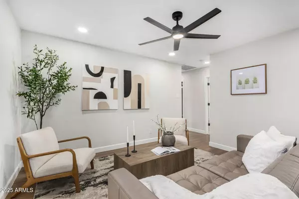 Scottsdale, AZ 85257,6413 E HOLLY Street