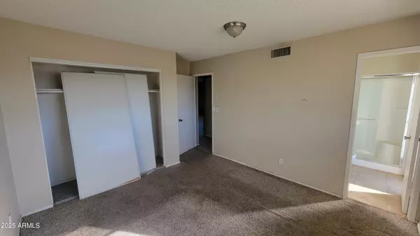 Phoenix, AZ 85035,7135 W CAMBRIDGE Avenue