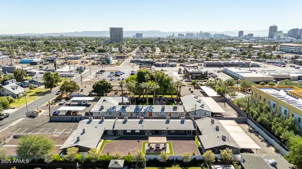 Phoenix, AZ 85014,4142 N 10TH Street