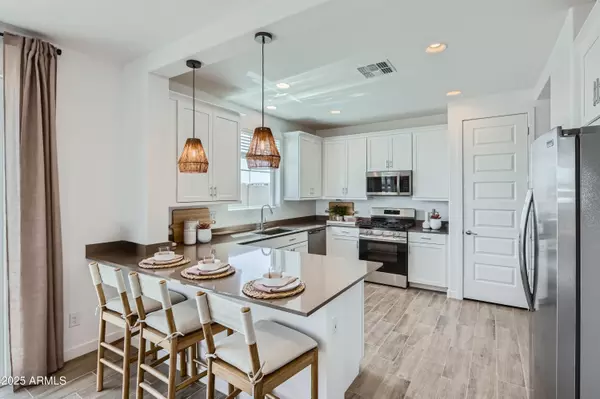 Phoenix, AZ 85037,9822 W VERDE Lane