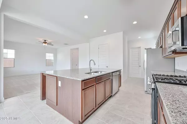 Peoria, AZ 85383,25092 N 75TH Lane