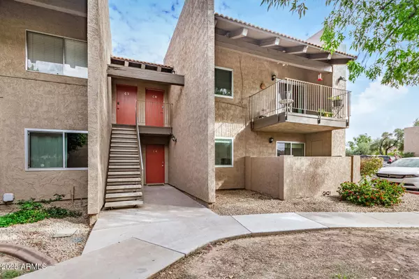 Phoenix, AZ 85018,5525 E THOMAS Road #C4