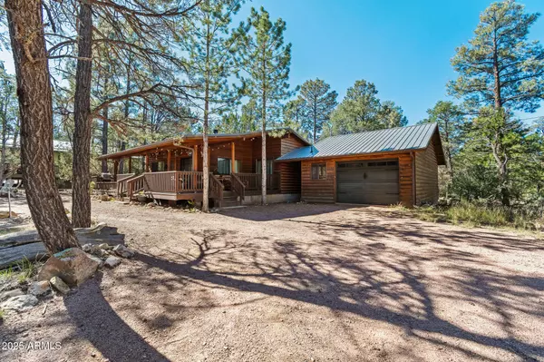 2948 WILDCAT Trail, Overgaard, AZ 85933