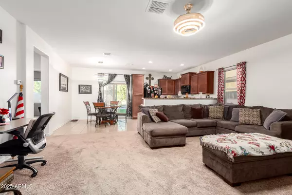 Laveen, AZ 85339,7015 S 77TH Lane