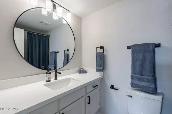 Mesa, AZ 85201,930 N MESA Drive #1039