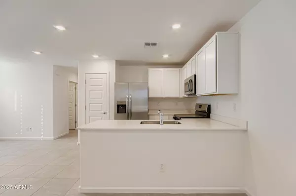 Maricopa, AZ 85138,36086 W MADDALONI Avenue