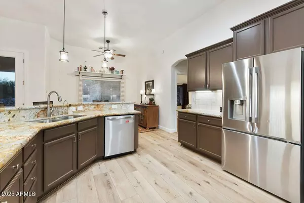 Phoenix, AZ 85086,1016 E DESERT HILLS ESTATE Drive