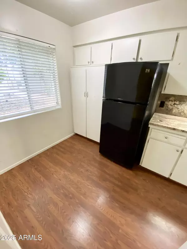 Phoenix, AZ 85013,1107 W Osborn Road #113