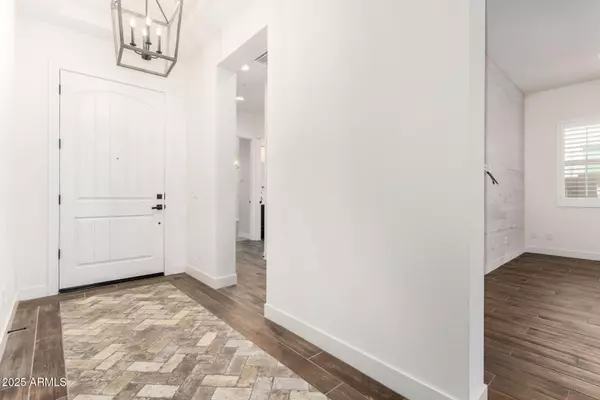 Gilbert, AZ 85295,3847 E SHANNON Street