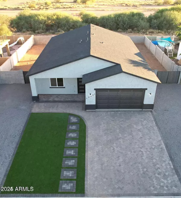 10153 W WENDEN Drive, Arizona City, AZ 85123