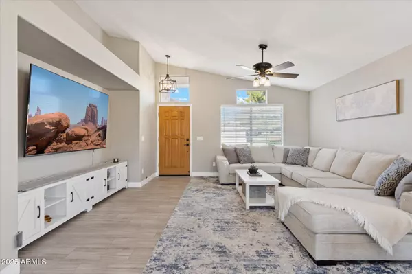 Gilbert, AZ 85233,493 W San Remo Street