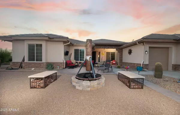 Apache Junction, AZ 85119,1532 N ROADRUNNER Road