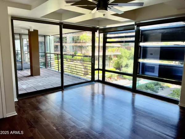 Scottsdale, AZ 85251,7127 E RANCHO VISTA Drive #4011