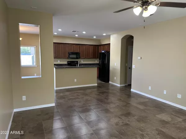 San Tan Valley, AZ 85140,946 W BASSWOOD Avenue