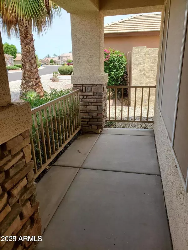 1853 E SHANNON Street, Chandler, AZ 85225