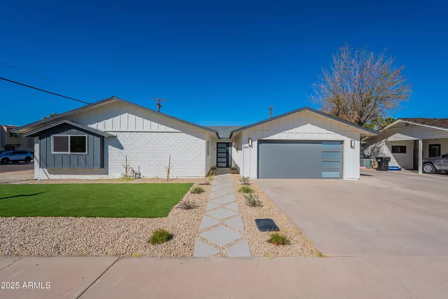 8202 E MACKENZIE Drive, Scottsdale, AZ 85251