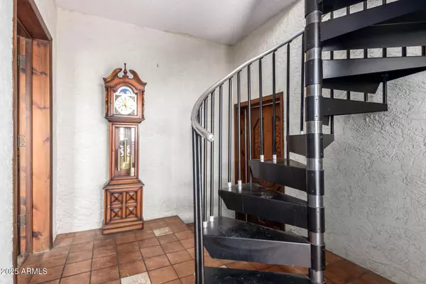 Phoenix, AZ 85029,1134 W PEORIA Avenue