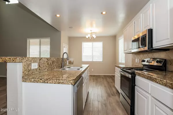 Tolleson, AZ 85353,10117 W MARGUERITE Avenue