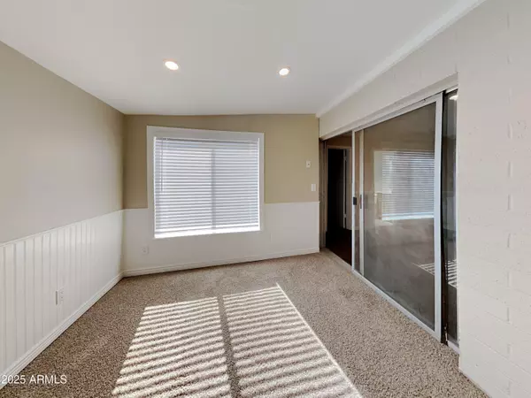 Phoenix, AZ 85027,319 W KRISTAL Way