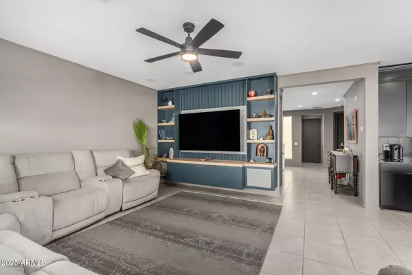 Maricopa, AZ 85138,40922 W DESERT FAIRWAYS Drive