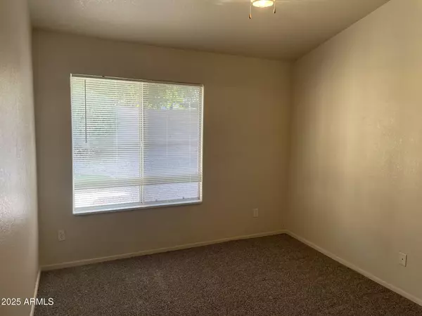 Mesa, AZ 85209,7118 E MADERO Avenue