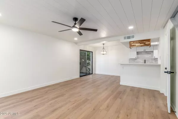 Phoenix, AZ 85044,8821 S 48TH Street #2