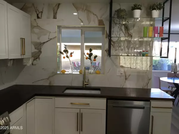 Phoenix, AZ 85051,9227 N 36TH Drive