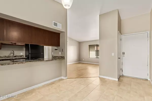 Tempe, AZ 85283,1402 E GUADALUPE Road #245