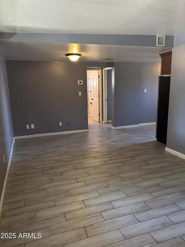 Phoenix, AZ 85014,4224 N 12TH Street #207