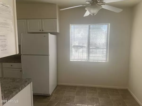 Tempe, AZ 85281,423 S MITCHELL Drive #B