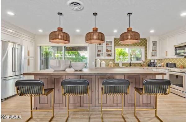 Phoenix, AZ 85016,2551 E MISSOURI Avenue