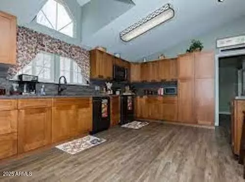 Mayer, AZ 86333,15325 S CORDES LAKES Drive