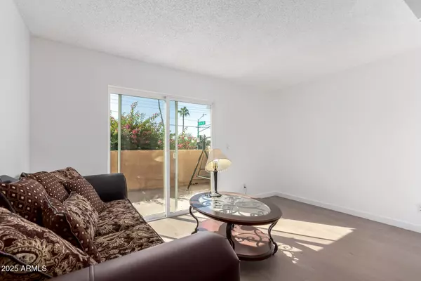 Phoenix, AZ 85029,12207 N 21ST Avenue #4