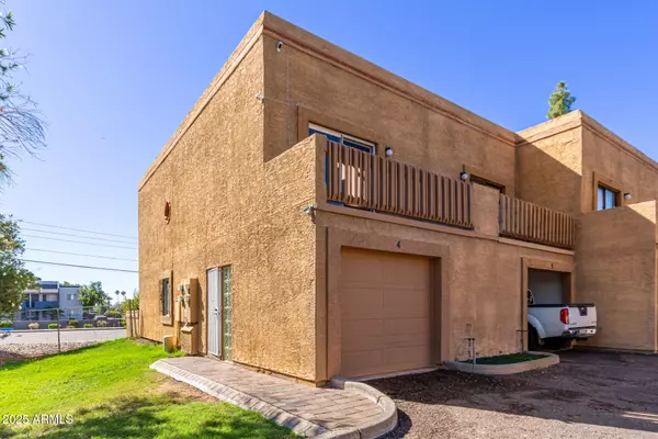 Phoenix, AZ 85029,12207 N 21ST Avenue #4