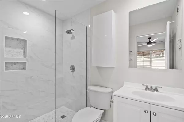 Scottsdale, AZ 85257,1033 N GRANITE REEF Road